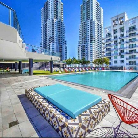 Beautiful Downtown Ocean View. Apartamento Miami Exterior foto